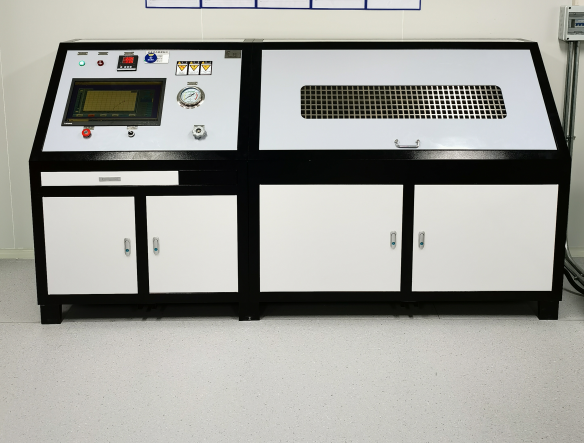 電子膨脹閥綜合性能測(cè)試臺(tái)